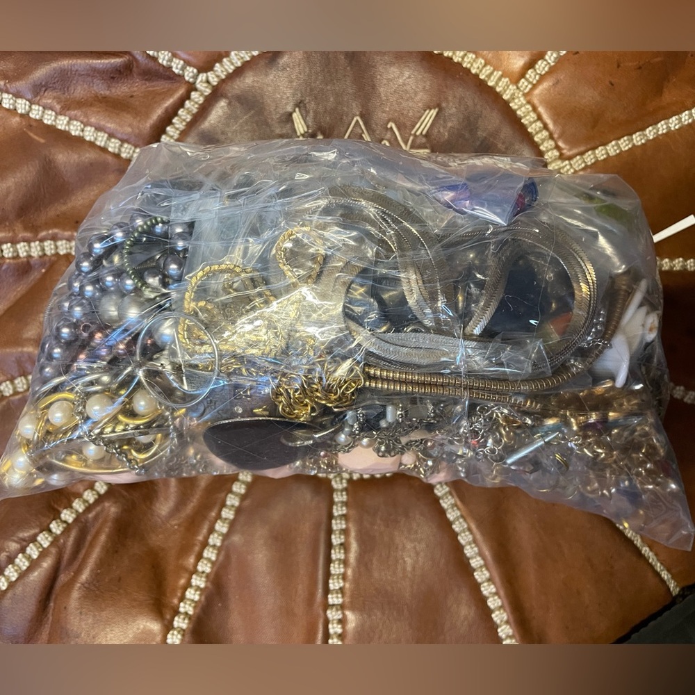 UNTESTED 4+lbs jewelry lot from estate & thrift antique store AS IS c…